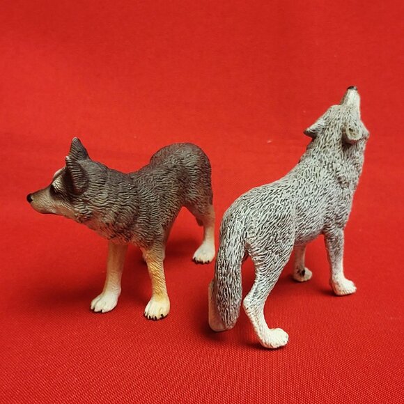 Schw Gmünd Grey Brown Wolves Figurine Wild Life Collection - Picture 11 of 11